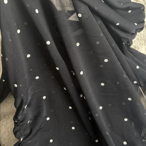 NWT Jolie and Joy Off the shoulder polka dot blouse - Picture 4 of 4